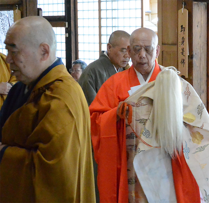 令和元年5月24日、米泉寺本堂において厳修された大般若・施餓鬼法要