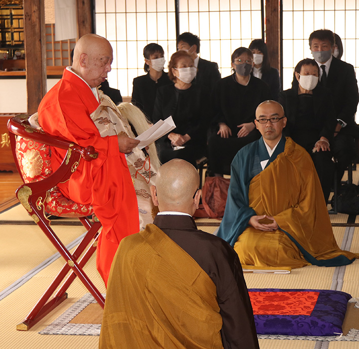 令和2年10月18日、米泉寺本堂において厳修された施餓鬼法要